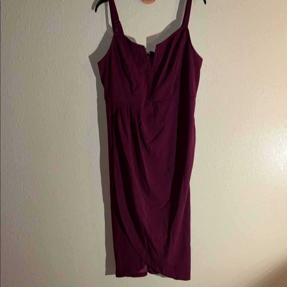 BloomChic Elegant Plum Midi Dress